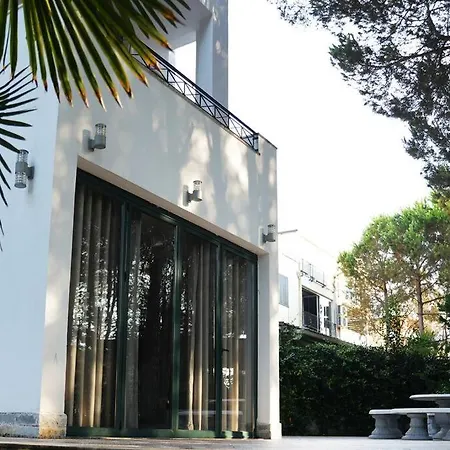 Apartment The Beachfront By Pikhost *