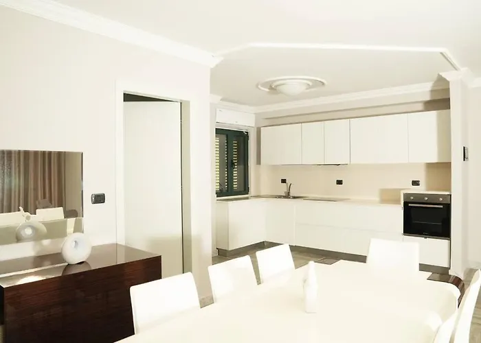 Apartment The Beachfront By Pikhost *