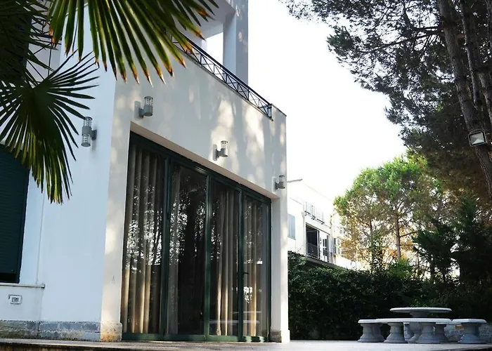 Apartment The Beachfront By Pikhost *