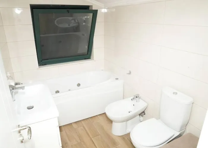 Apartment The Beachfront By Pikhost Golem (Tirana)