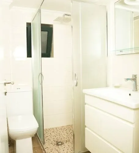 Apartment The Beachfront By Pikhost *