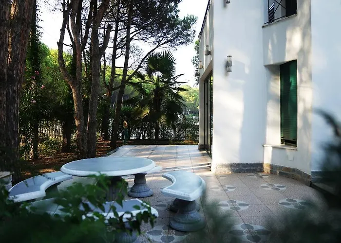 Apartment The Beachfront By Pikhost *