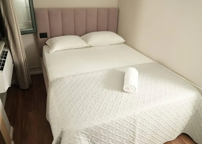 Apartment The Beachfront By Pikhost Golem (Tirana)