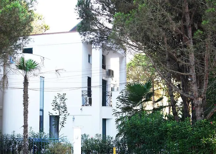 The Beachfront By Pikhost Apartment